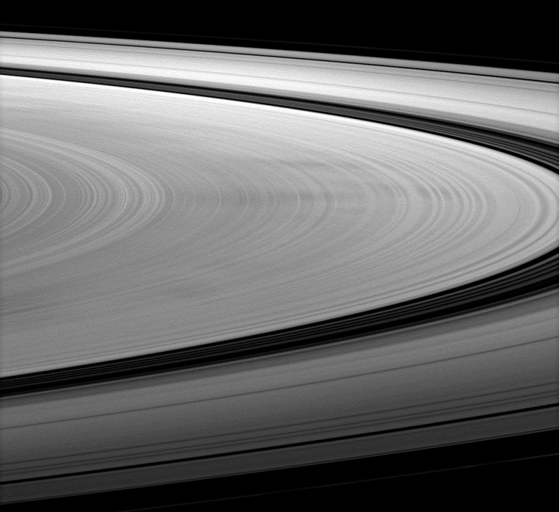 Cassini anneaux Saturne